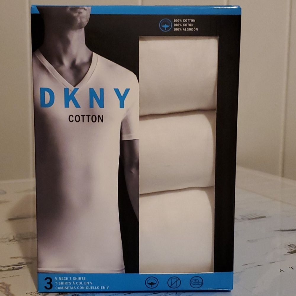 NIB DKNY men's XL v-neck t-shirts
